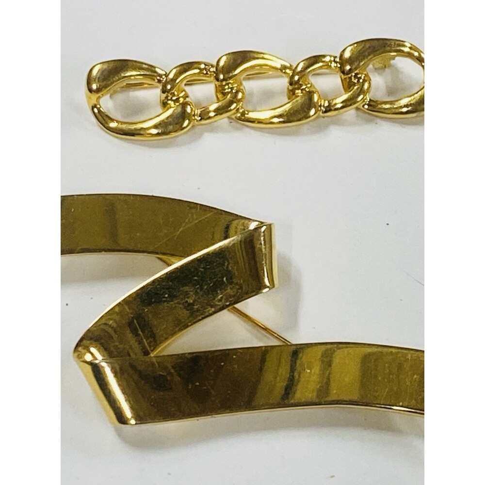 Lot 2 Vintage Monet Brooches Gold Tone Ribbon Curl Chain Link 1980s Signed